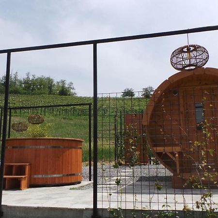 Sotto La Vigna Charm Stay Adults Only Vacation Suite Montegrosso dʼAsti Екстериор снимка